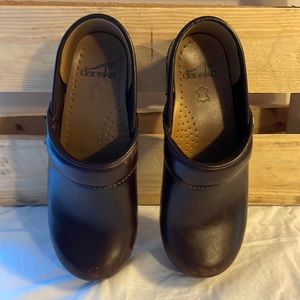 Dansko  brown leather clogs size 36